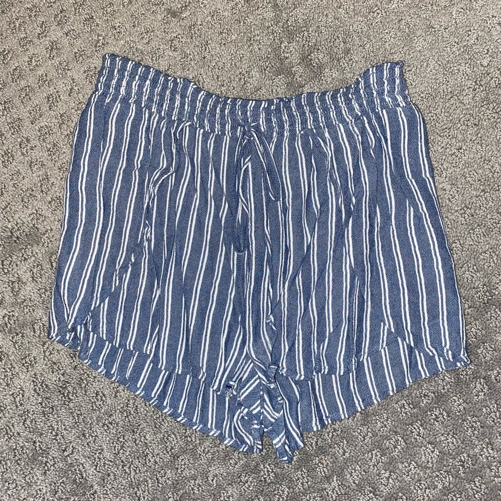 American Eagle Stripped Shorts